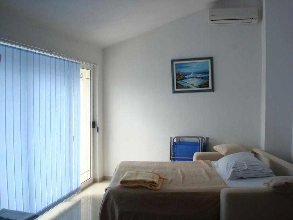 Apartments 4 Dolphins Rogoznica  Zimmer foto
