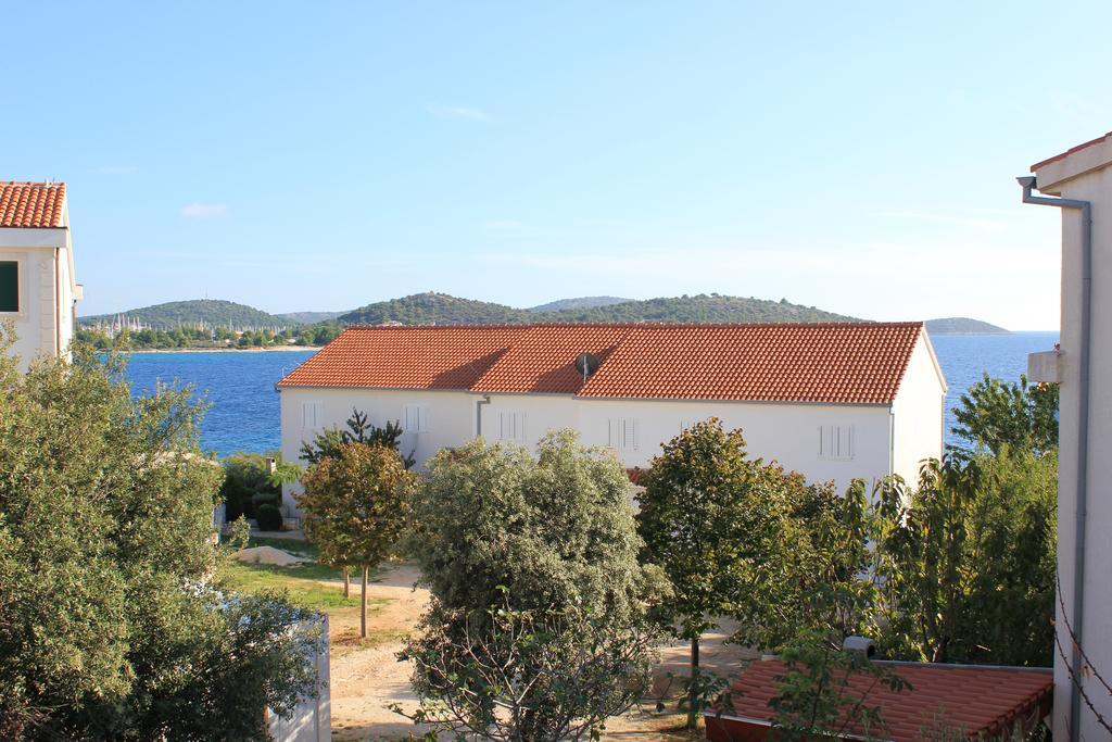 Apartments 4 Dolphins Rogoznica  Exterior foto