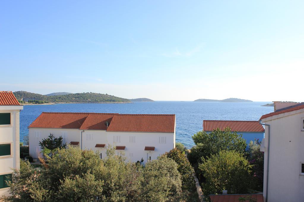 Apartments 4 Dolphins Rogoznica  Exterior foto